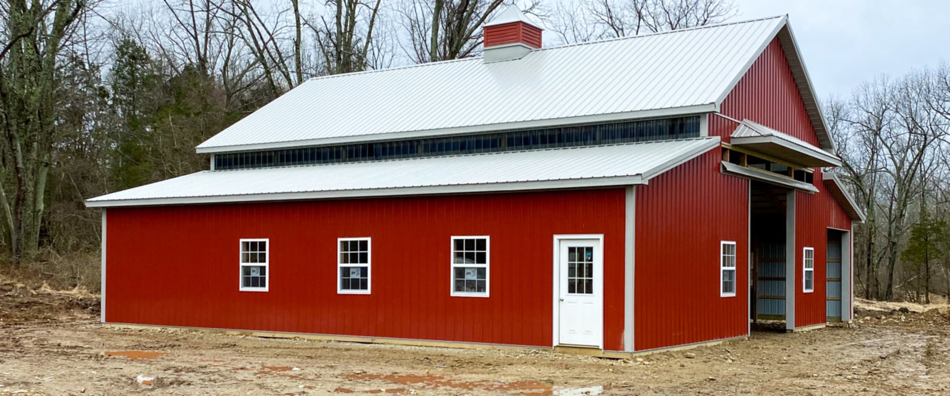 What is the best size pole barn?